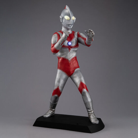 プレミアムバンダイ - 『ウルトラマン』と『マジンガーZ』の折りたたみ