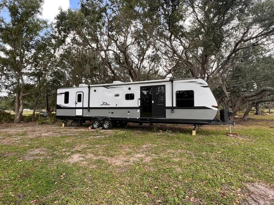 Full RV hook up near Terra Nova and Myakka State Park - RVs & Campers ...