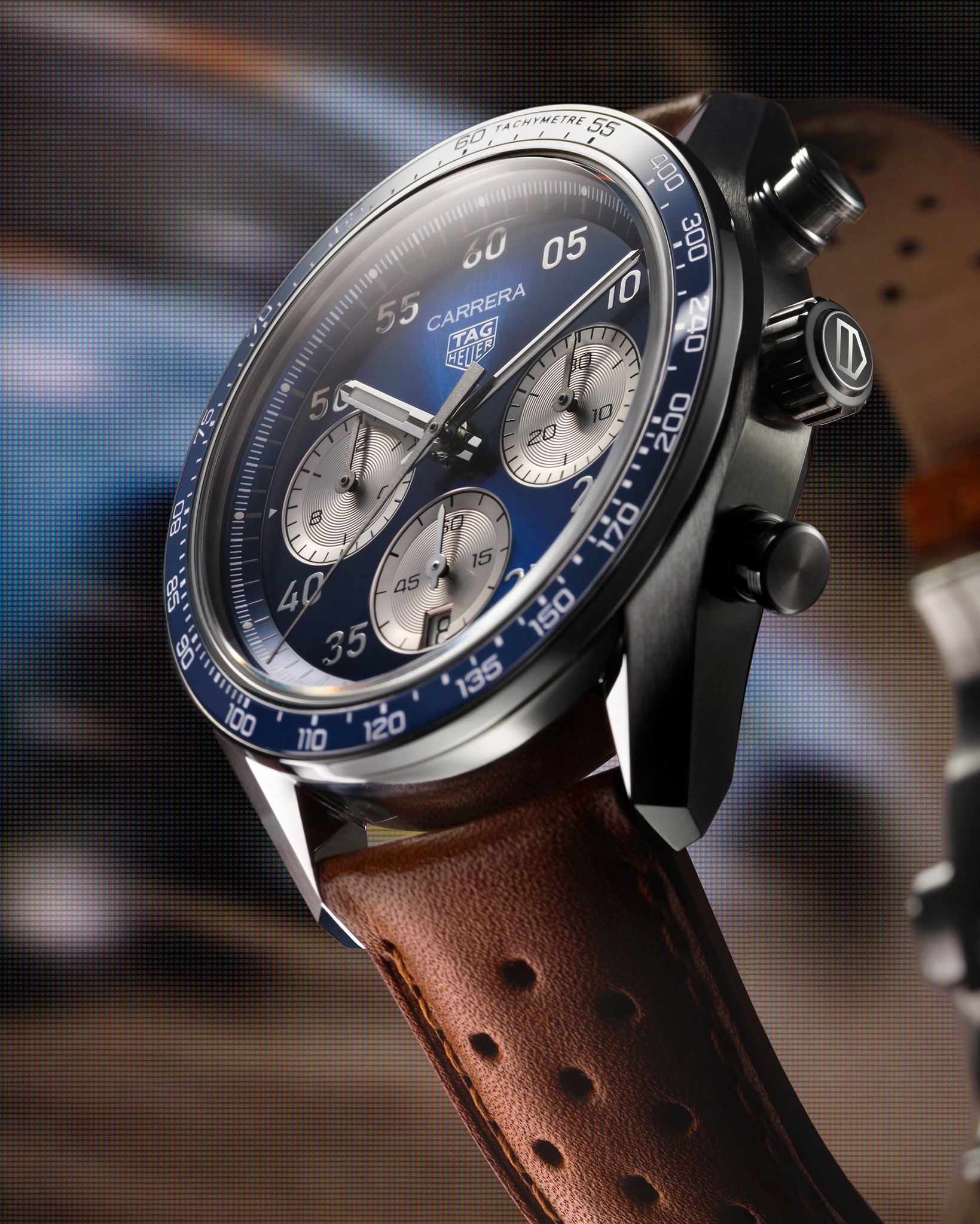 TAG - The TAG Heuer Carrera Calibre 5 Day Date: the perfect blend
