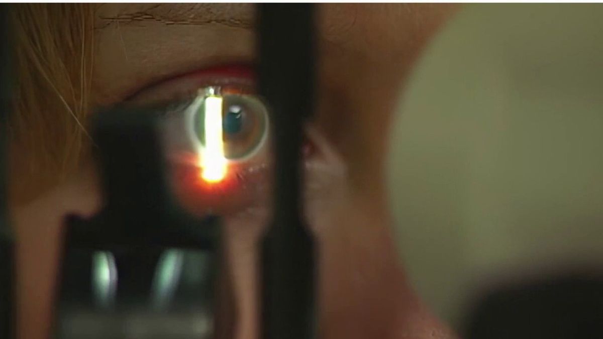 Doctors are tracking rare reports of vision loss alongside accelerated facial aging caused by rapid weight loss from GLP-1 medications. MORE BELOW ⬇️