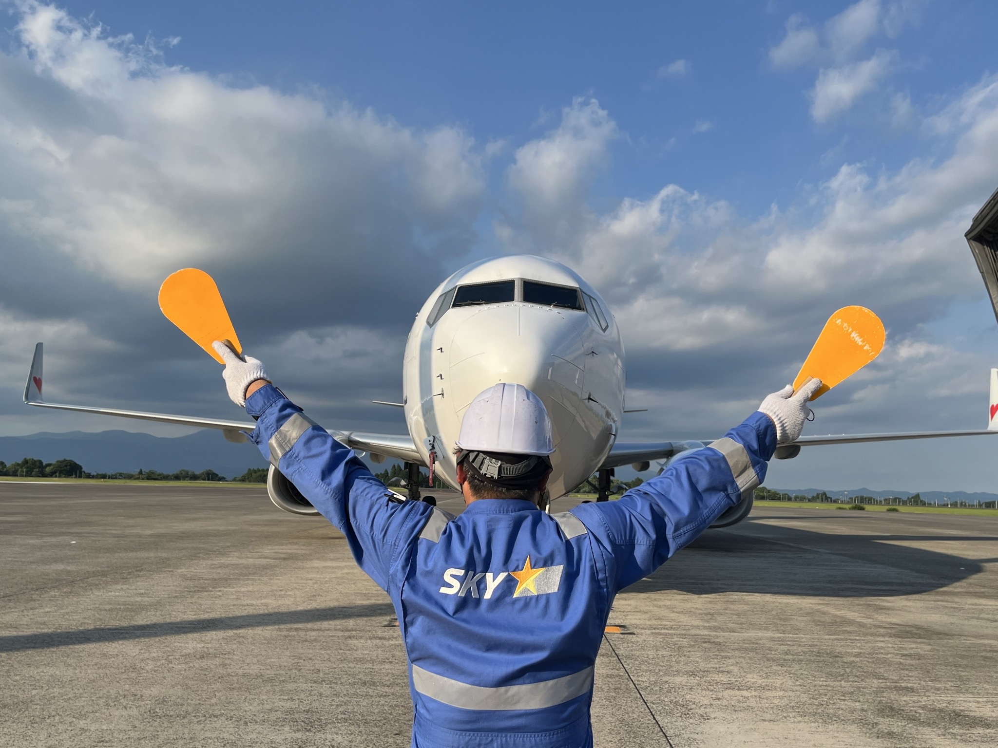 ボーイング737-8就航記念🎉】 6月1日から機内販売にマグカップが登場