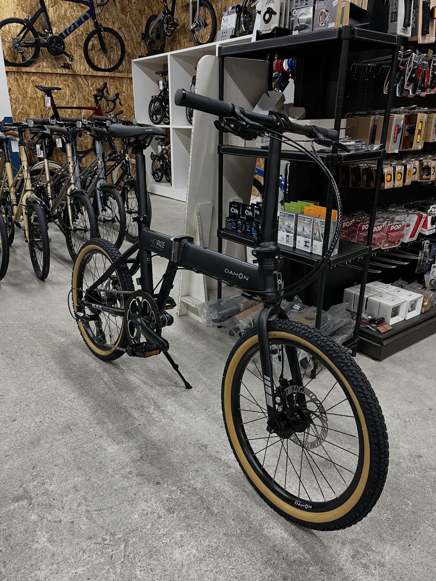 現在DAHON 20インチモデルが軒並み在庫切れとなっておりご迷惑をおかけ 