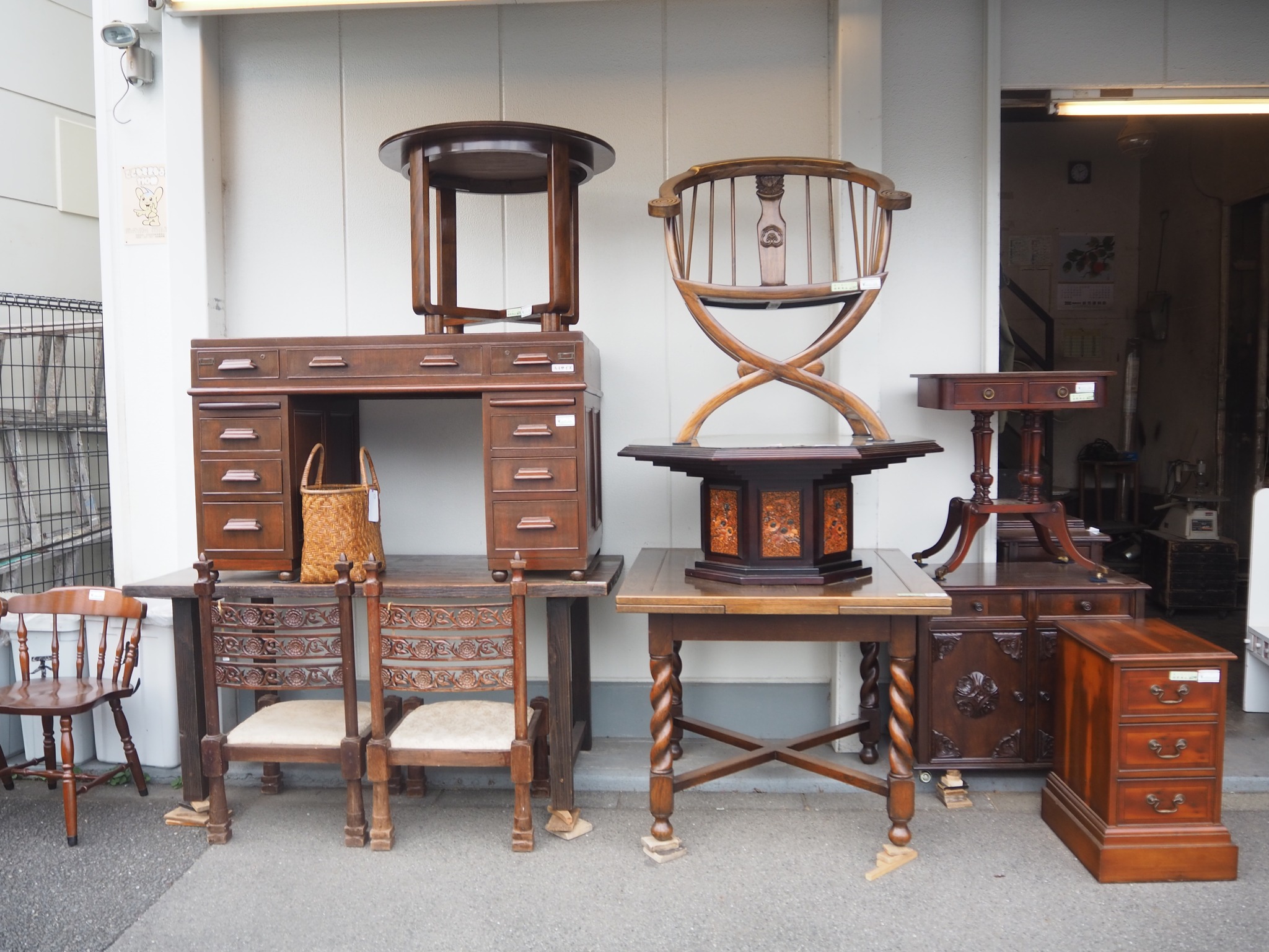 丸椅子のご紹介💺✨】 最近入荷した人気の丸椅子たちをご紹介します