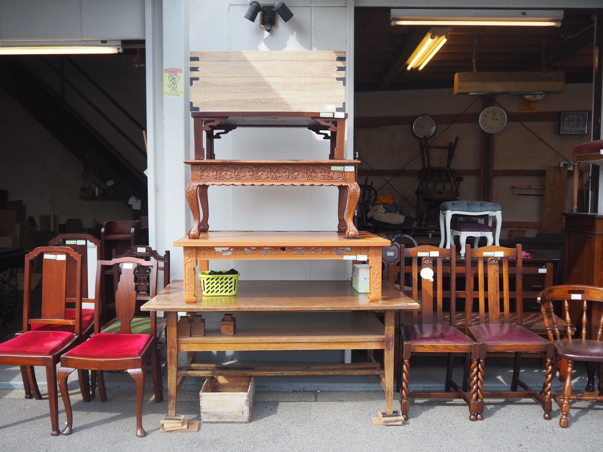 丸椅子のご紹介💺✨】 最近入荷した人気の丸椅子たちをご紹介します