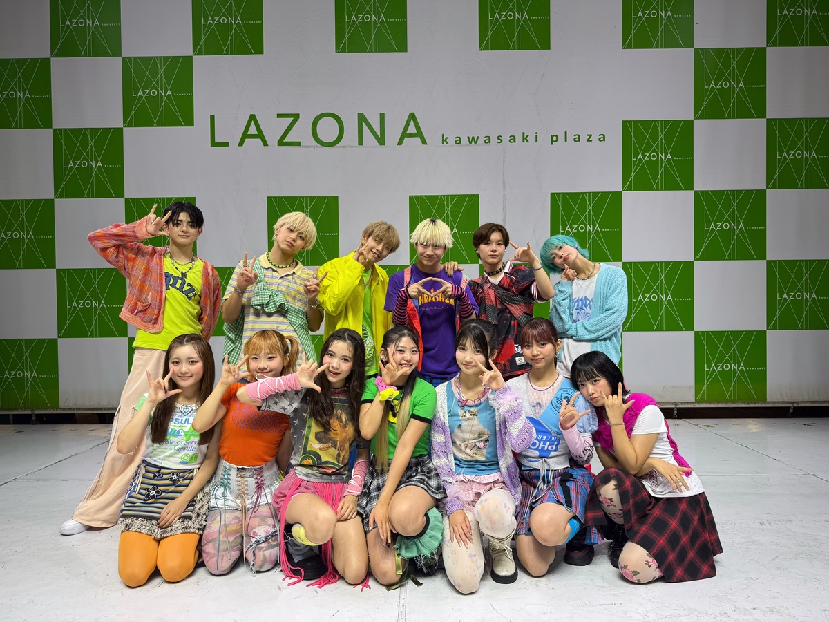 📢 ILLIT Japan 1st Single '時よ止まれ' 発売記念 オープンスペース