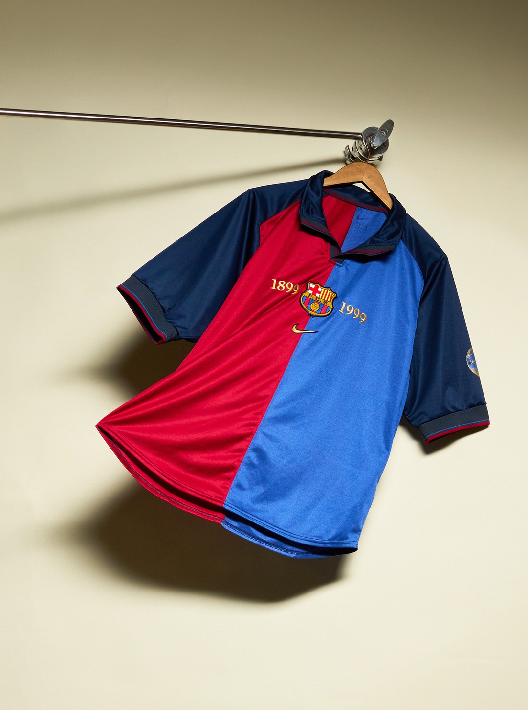 Arsenal '00-02 home by Nike