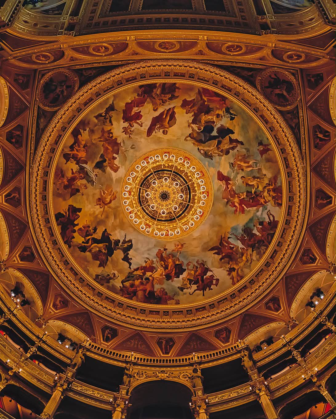 アート・デザイン・音楽 Renaissance Architecture in Hungary The Hungarian State Opera House in Budapest is a masterpiece of