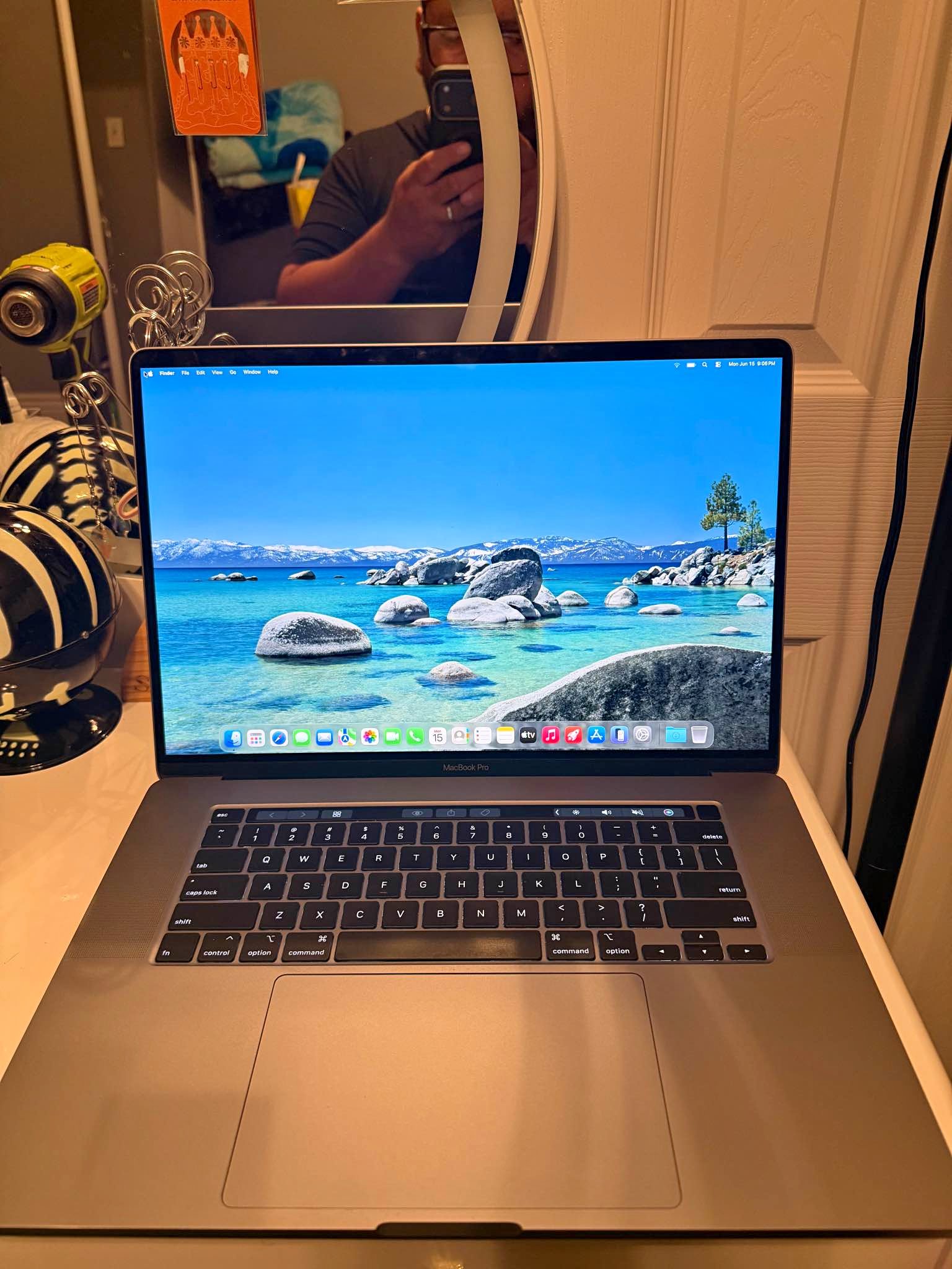 New and used 2019-macbook-pro-16-inch-intel-core-i7-16gb-ram-1tb 