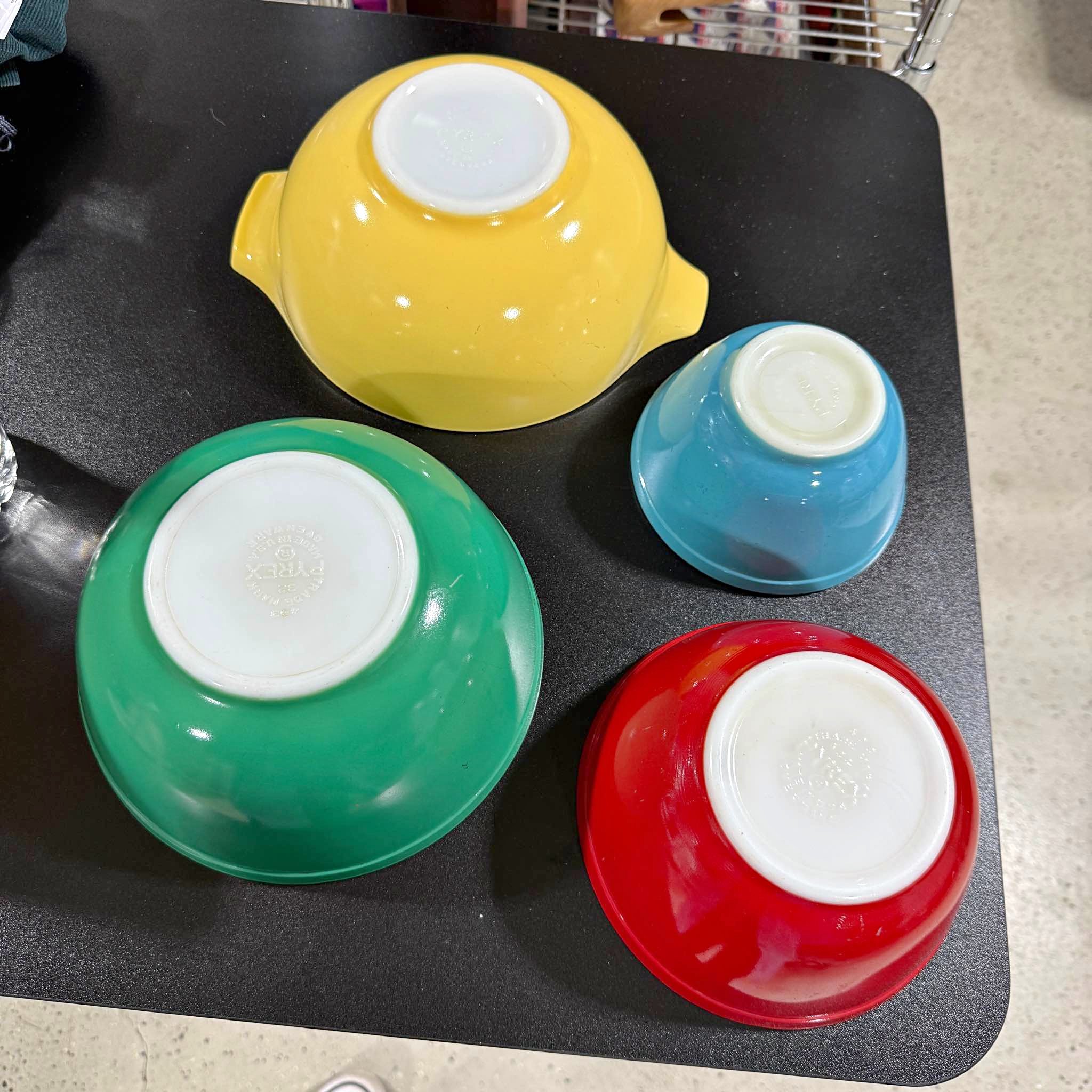 Vintage Pyrex bowls - Bowls - Rochester, Michigan | Facebook ...
