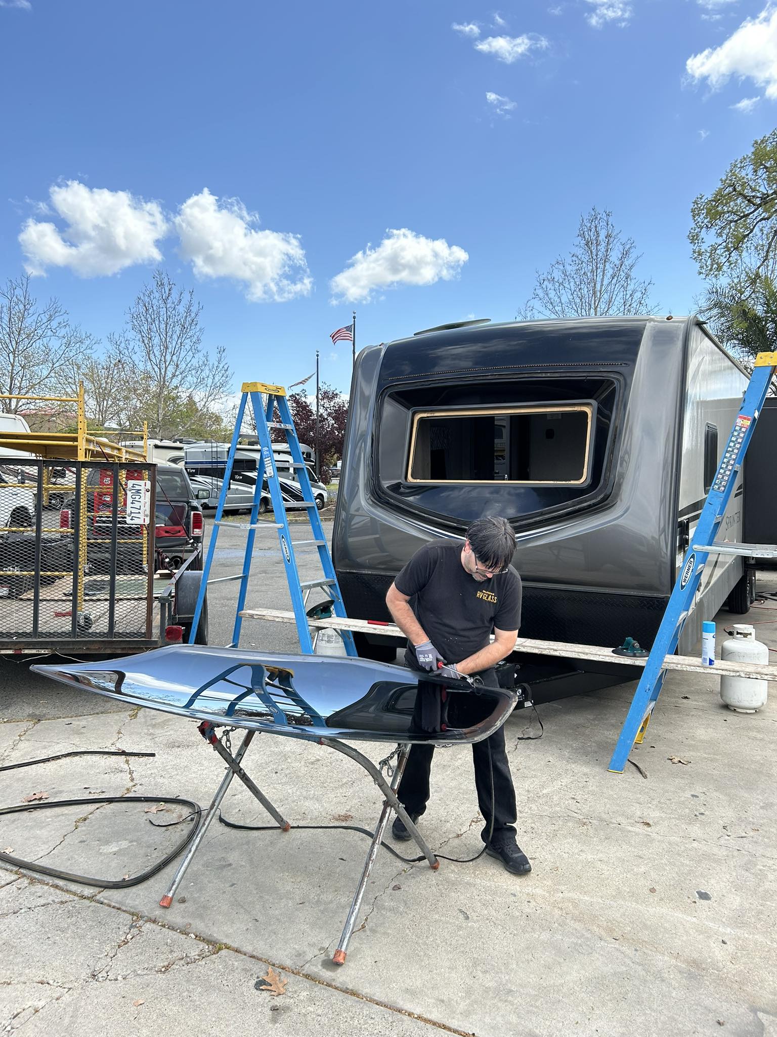 California RV Glass | Carmichael CA