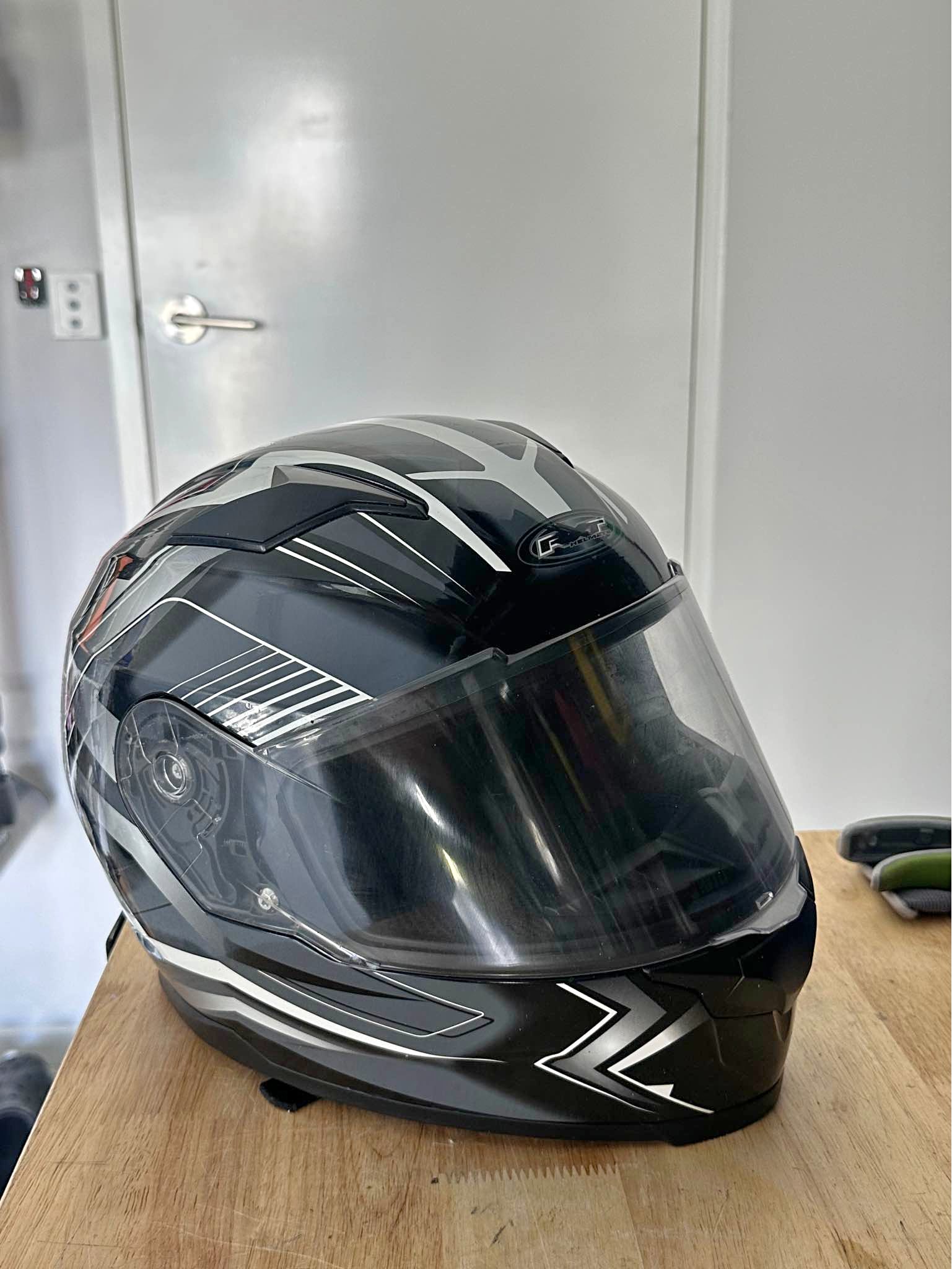 bike helmet hello kitty Skullskins Full Face Motorcycle Cover Caberg Duke Evo - WGift Color:Black Croc