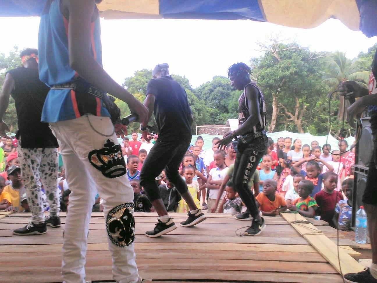 Esman Boy Officiel
