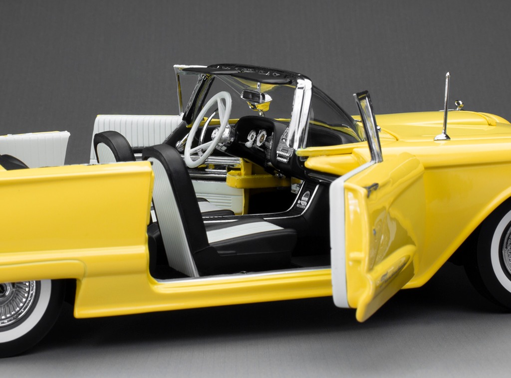 Item No：4317 Scale : 1:18 1960 Ford Thunderbird Open Convertible