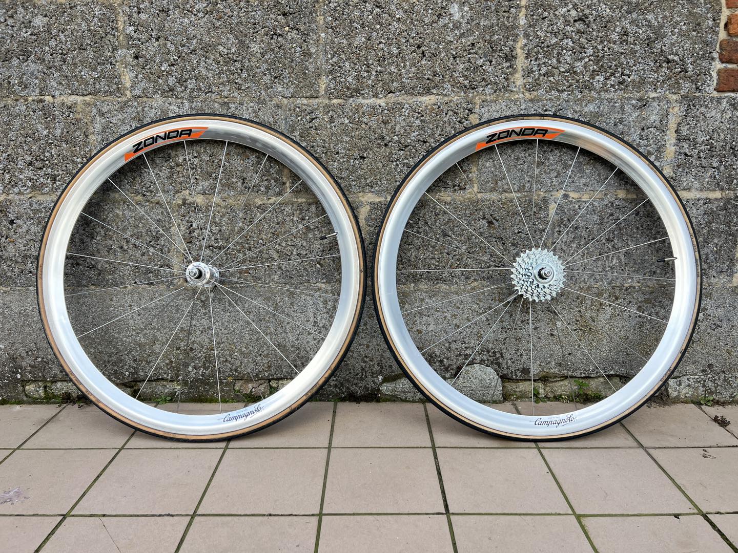 ZONDA パーツ Campagnolo CLINCHER