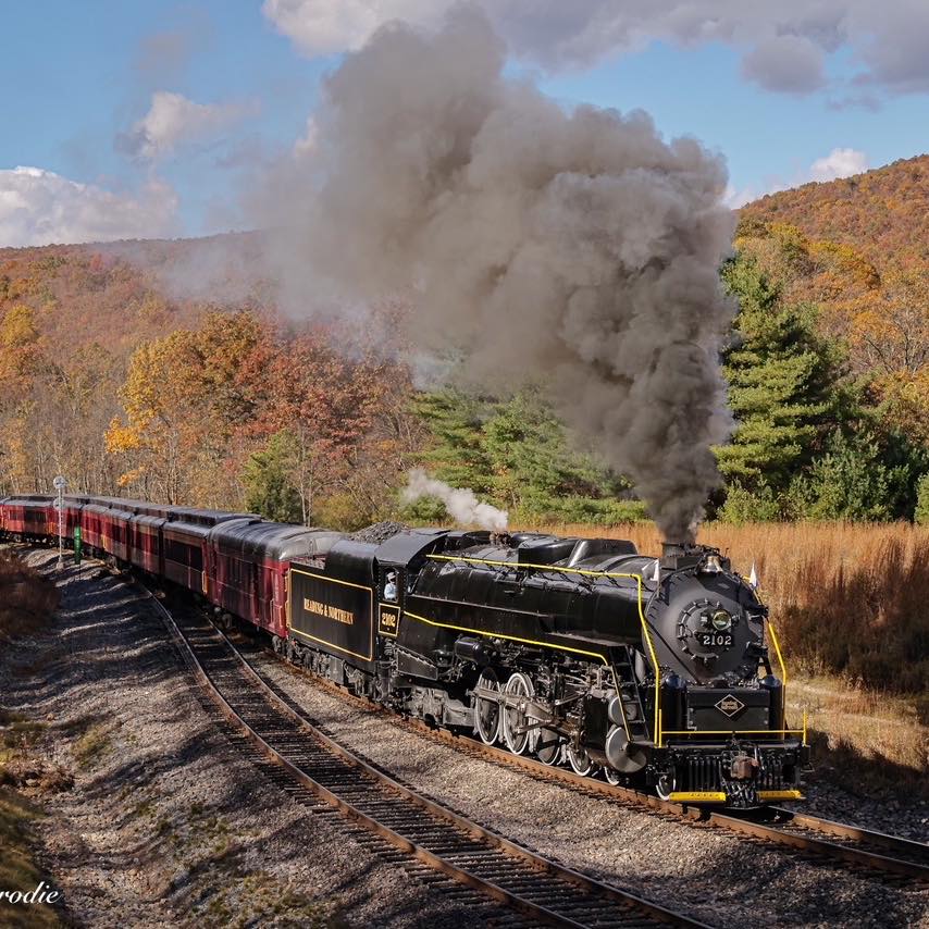 🍁Saturday,... - Reading and Northern Railroad - Passenger | Facebook