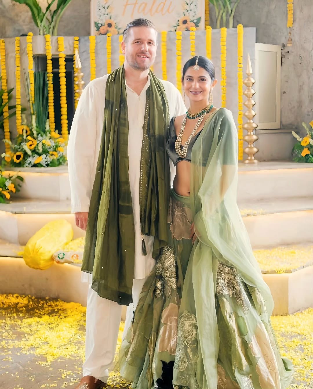 Jennifer Winget Just Changed the Haldi Fashion Game! 💚 Who says Haldi celebrations are limited to shades of yellow? 💚 Jennifer Winget Jennifer Winget is redefining bridal fashion with this breathtaking green