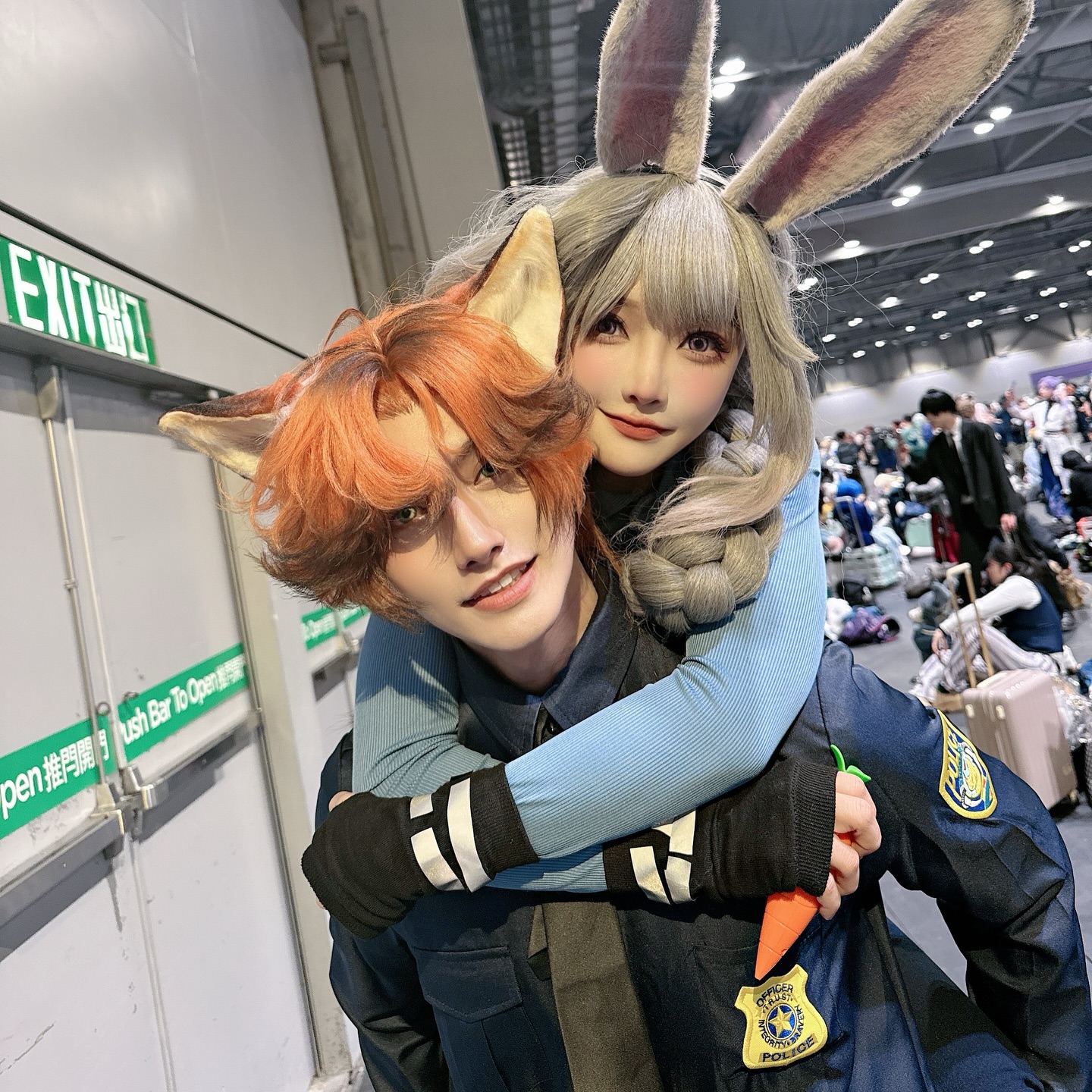 周荀/DenKa - 周荀/DenKa added a new photo — at AsiaWorld-Expo...