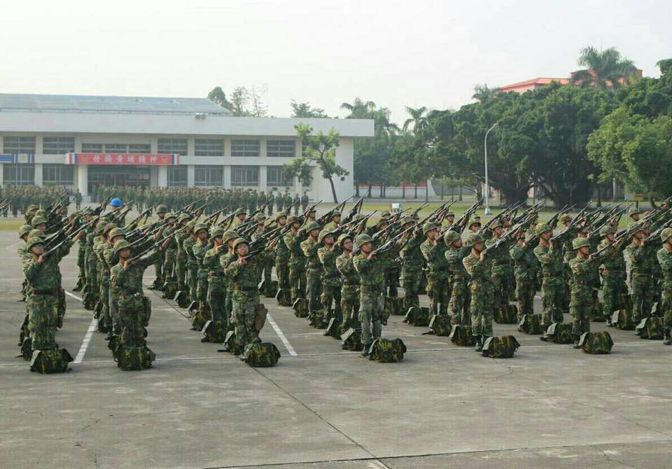 中華民國陸軍 南區專長訓練中心常備兵役軍事訓練63梯訓員 本週進入為期一週的行軍宿營及野炊課程 透過狀況處置 驗證 Facebook