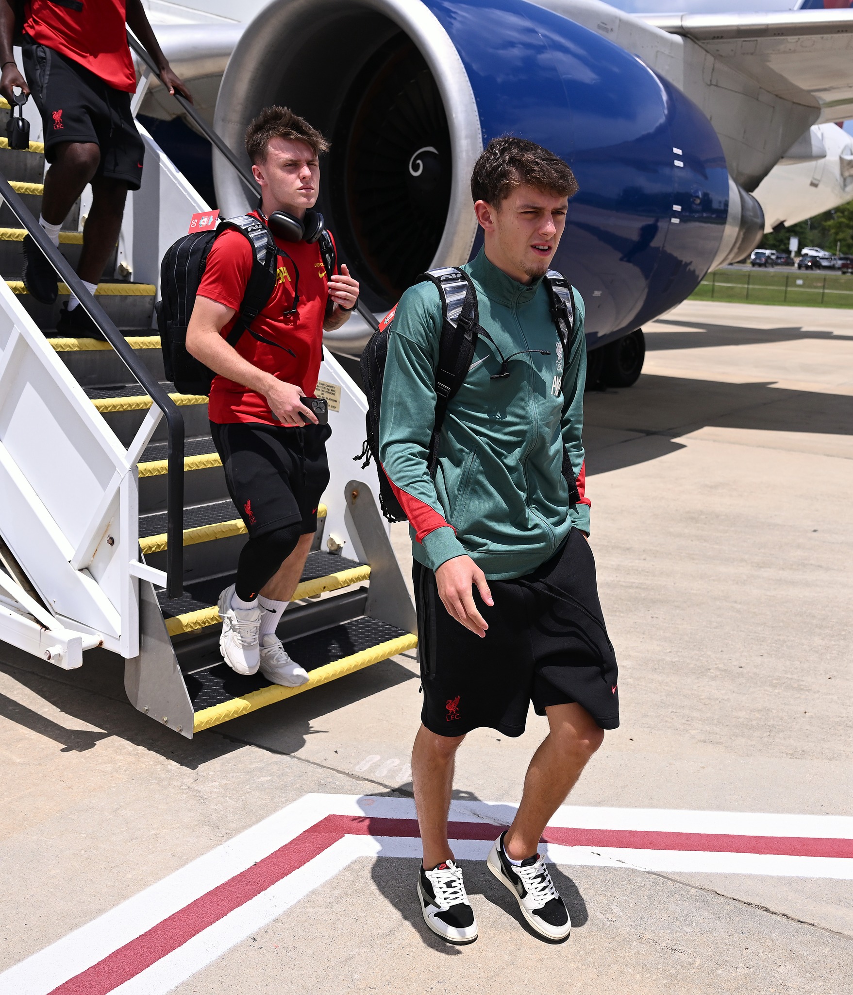 Theo - 🐏 #LFC defender Owen Beck is reportedly close to joining ...