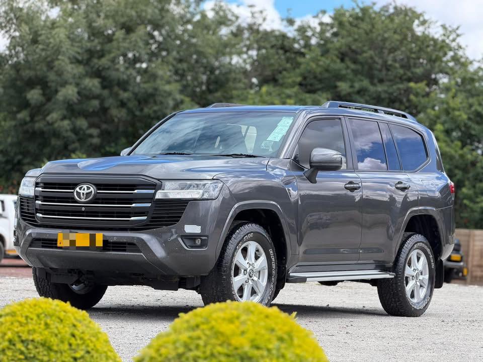 Toyota Landcruiser 300series GX-R Year 2021 model Mileage 87 000km