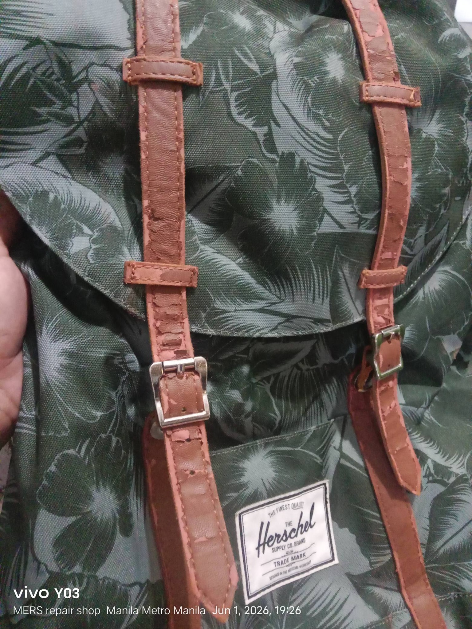 addie vegan leather backpack Azaria Small 'La Mère Petite' (Vintage Black) Model:DF4000-A Stylish Modern Nappy Changing Product_tackle Women's Leather Backpacks -
