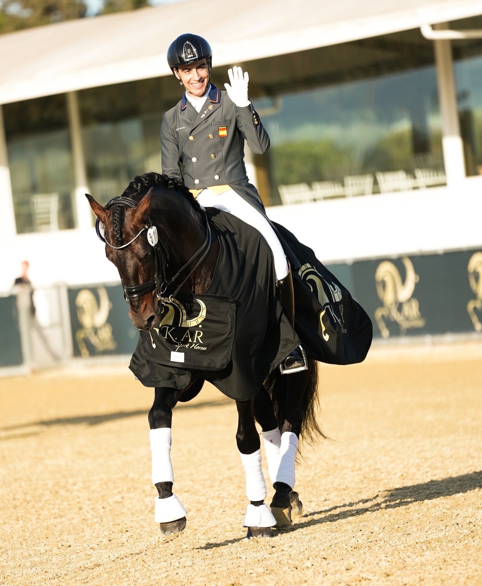 ニコル 🎥 Watch the CDN2* competition live on ClipMyHorse and on our