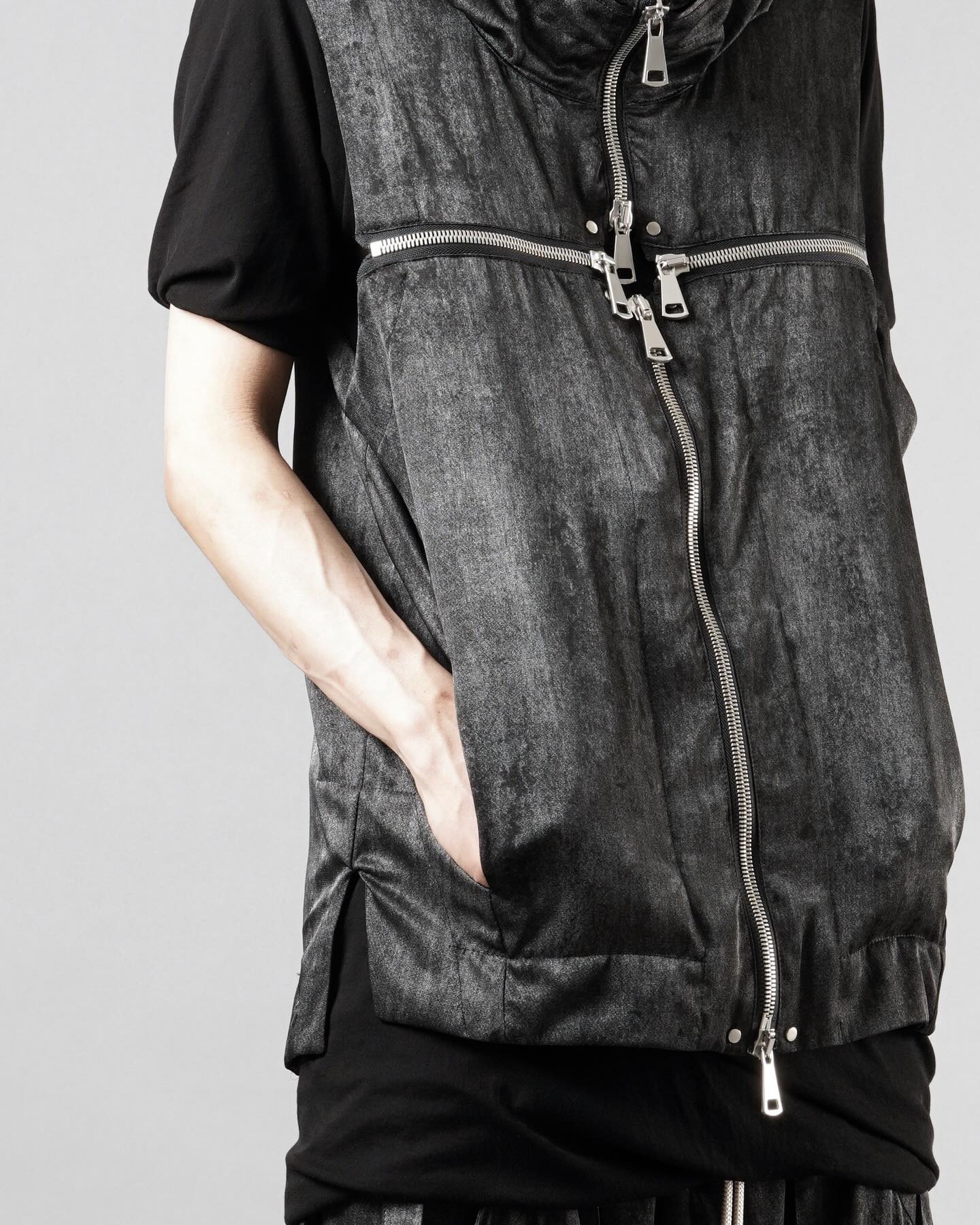 ▷ A.F ARTEFACTの今シーズンの一押しアイテムである コーデュロイ 