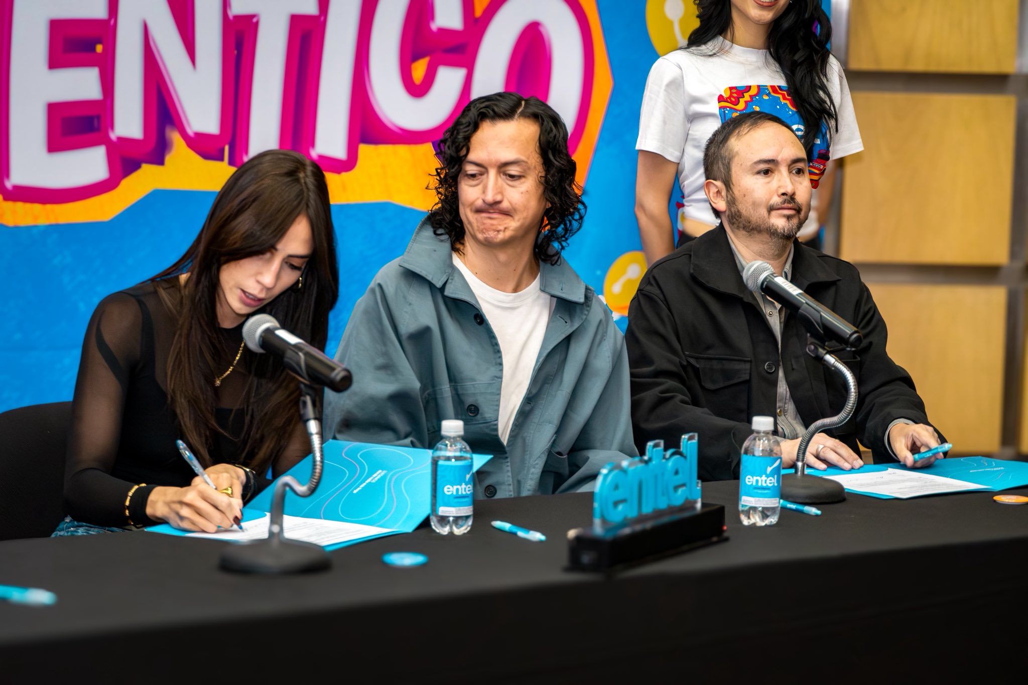 Entel Bolivia ENTEL S.A.... - Radio Bravo Oruro 107.5 FM | Facebook