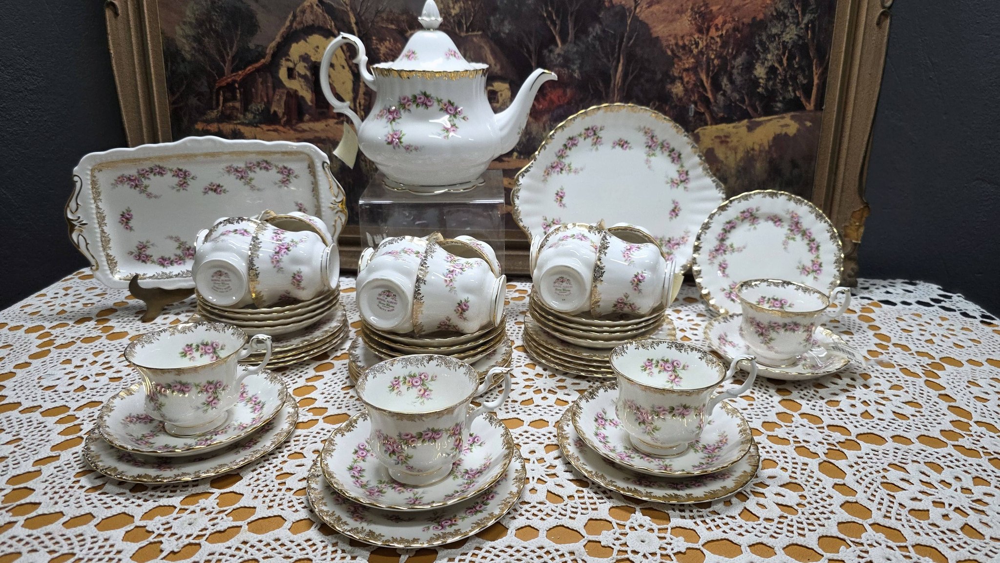 ロイヤルアルバート　  DIMITY ROSE セット 🌹✨ ROYAL ALBERT DIMITY ROSE – NOW ON SALE! ✨🌹 Such a beautiful
