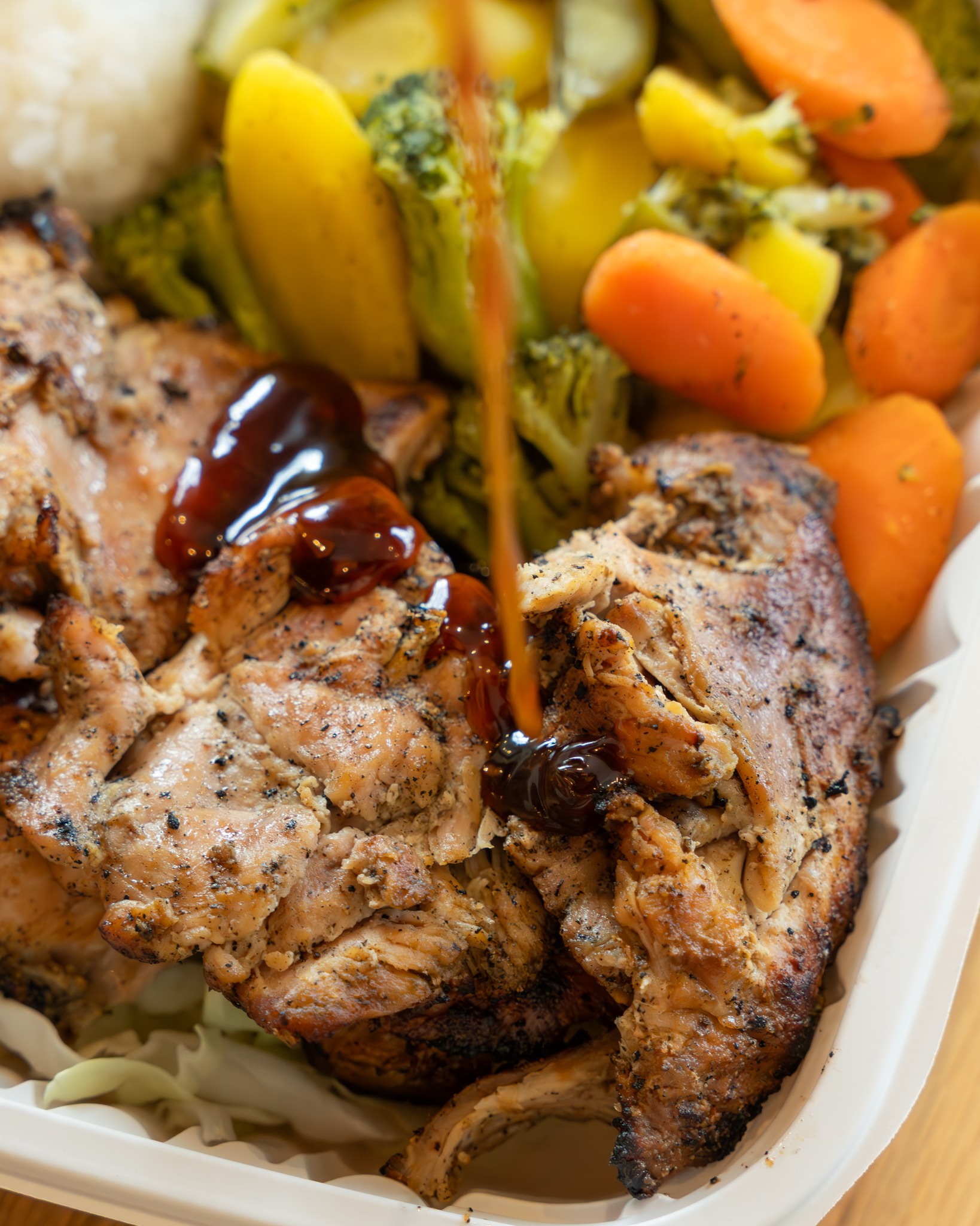 Built for real fuel 🤙 Our Lean Protein Plate keeps it simple