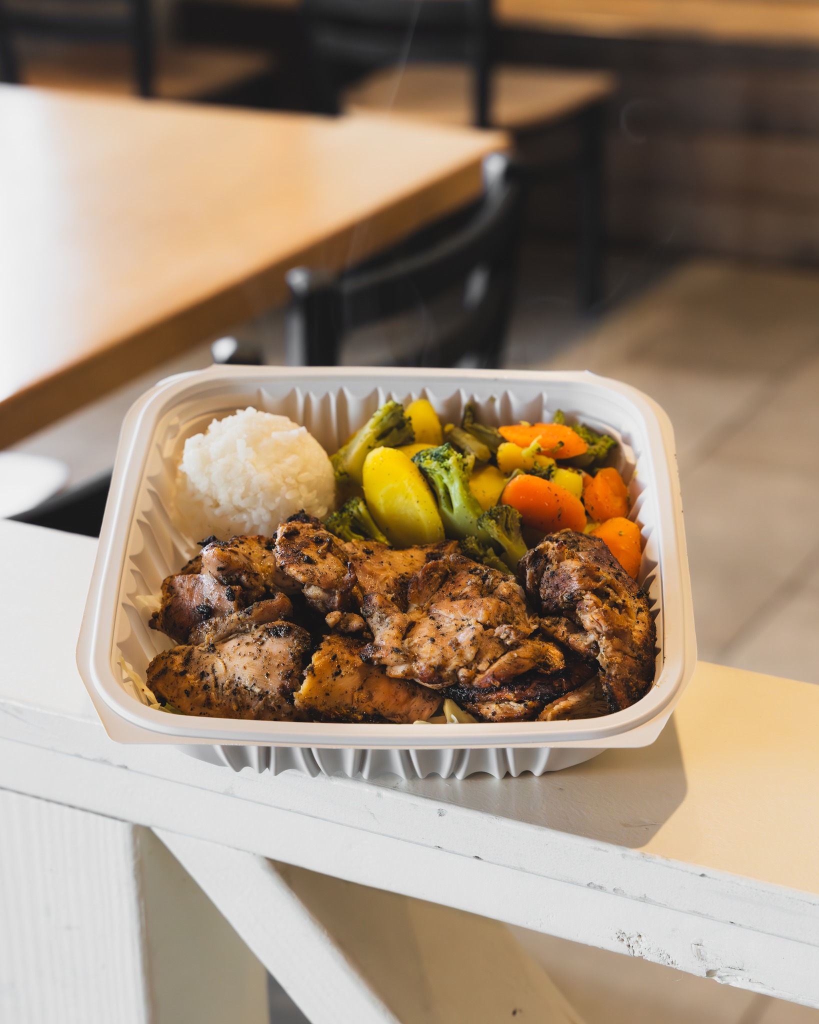 Built for real fuel 🤙 Our Lean Protein Plate keeps it simple