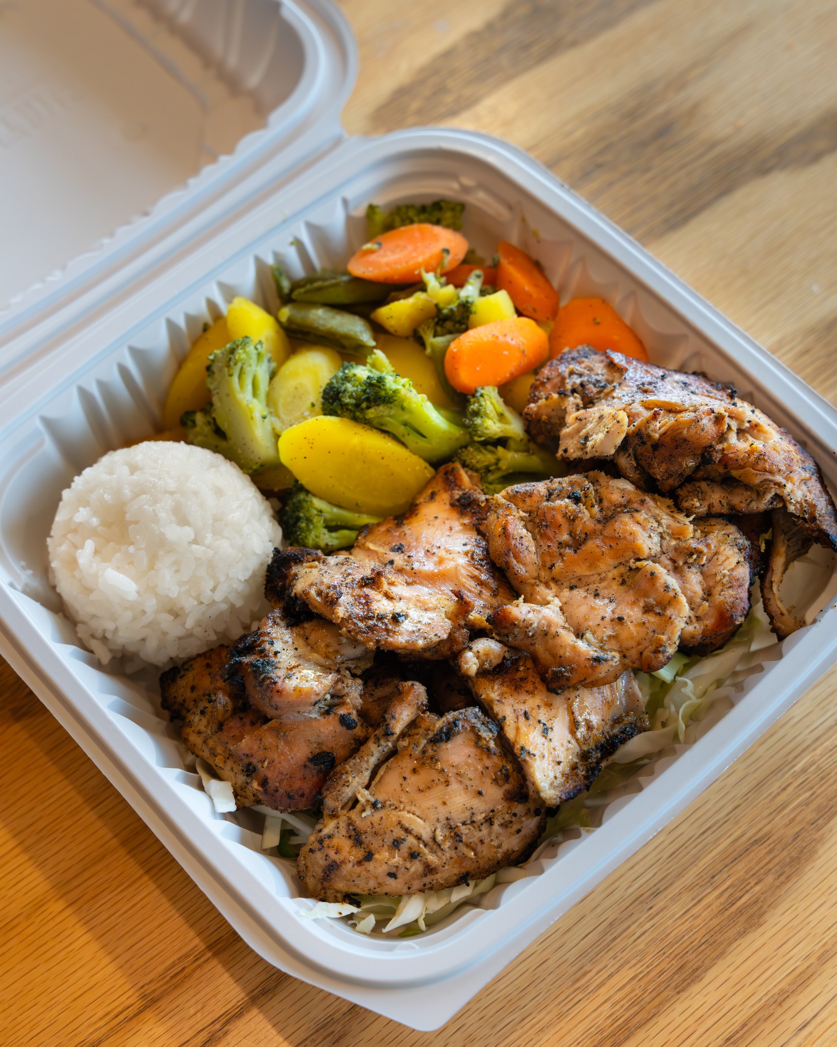 Built for real fuel 🤙 Our Lean Protein Plate keeps it simple
