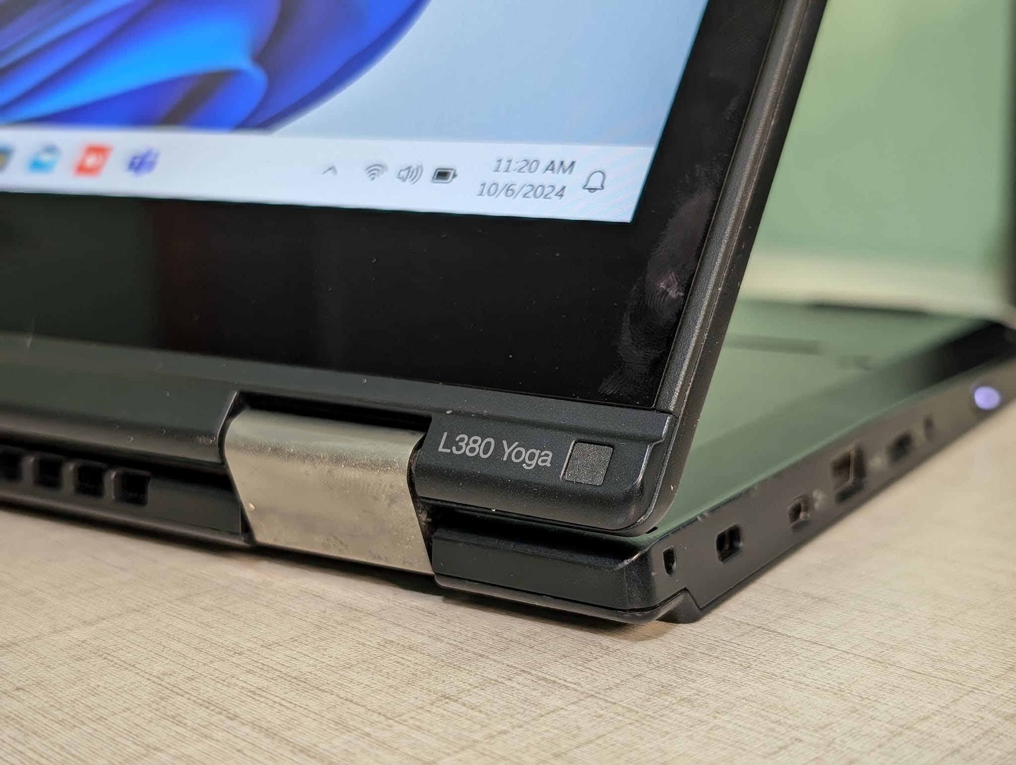 ノートPC Lenovo ThinkPad Yoga 370 タッチパネル搭載