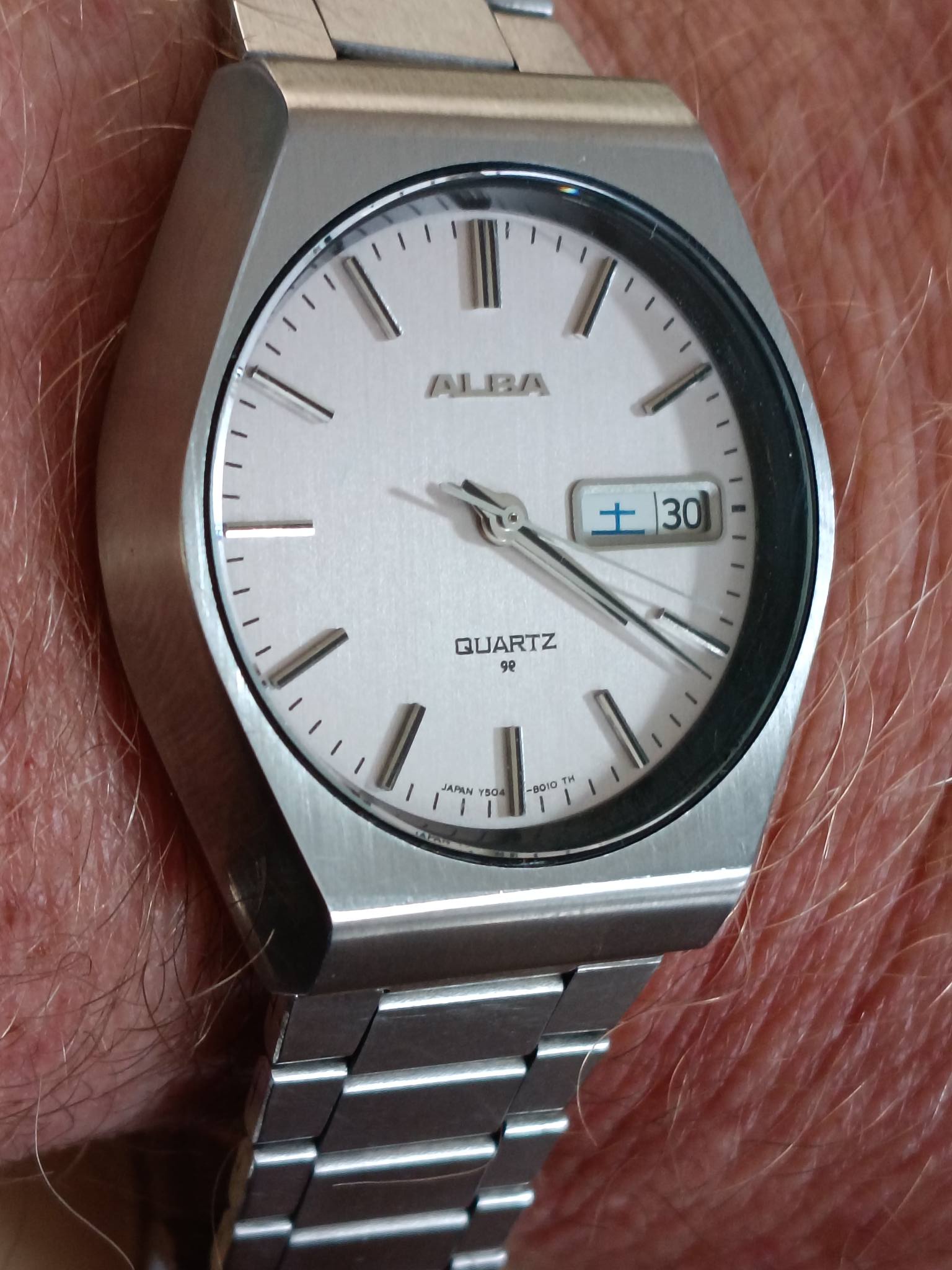 What year is Alba Y504 watch with serial starting 99?