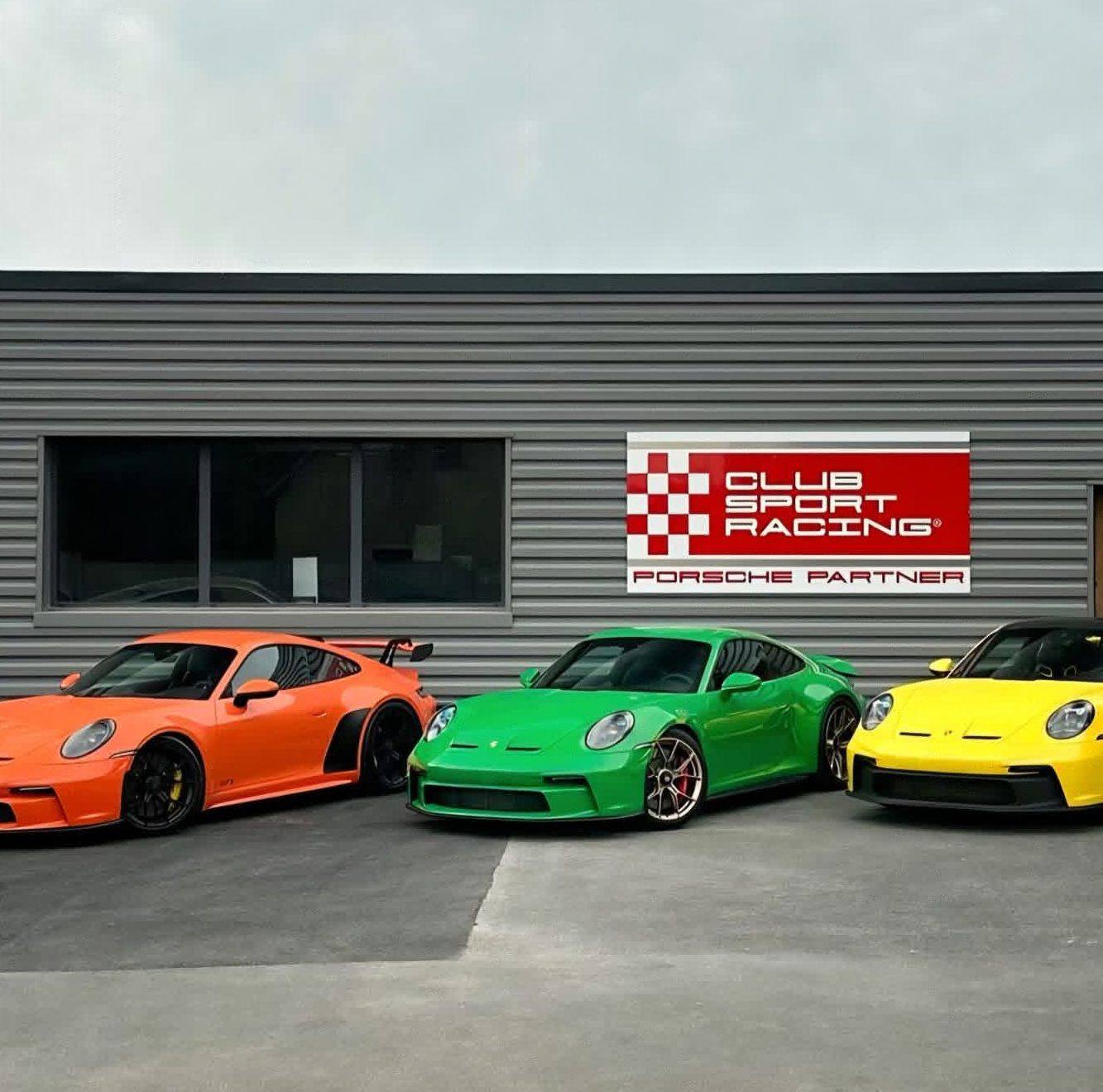 Purple Porsche 964 Carrera 4 🪻... - Garage CLUB SPORT RACING | Facebook