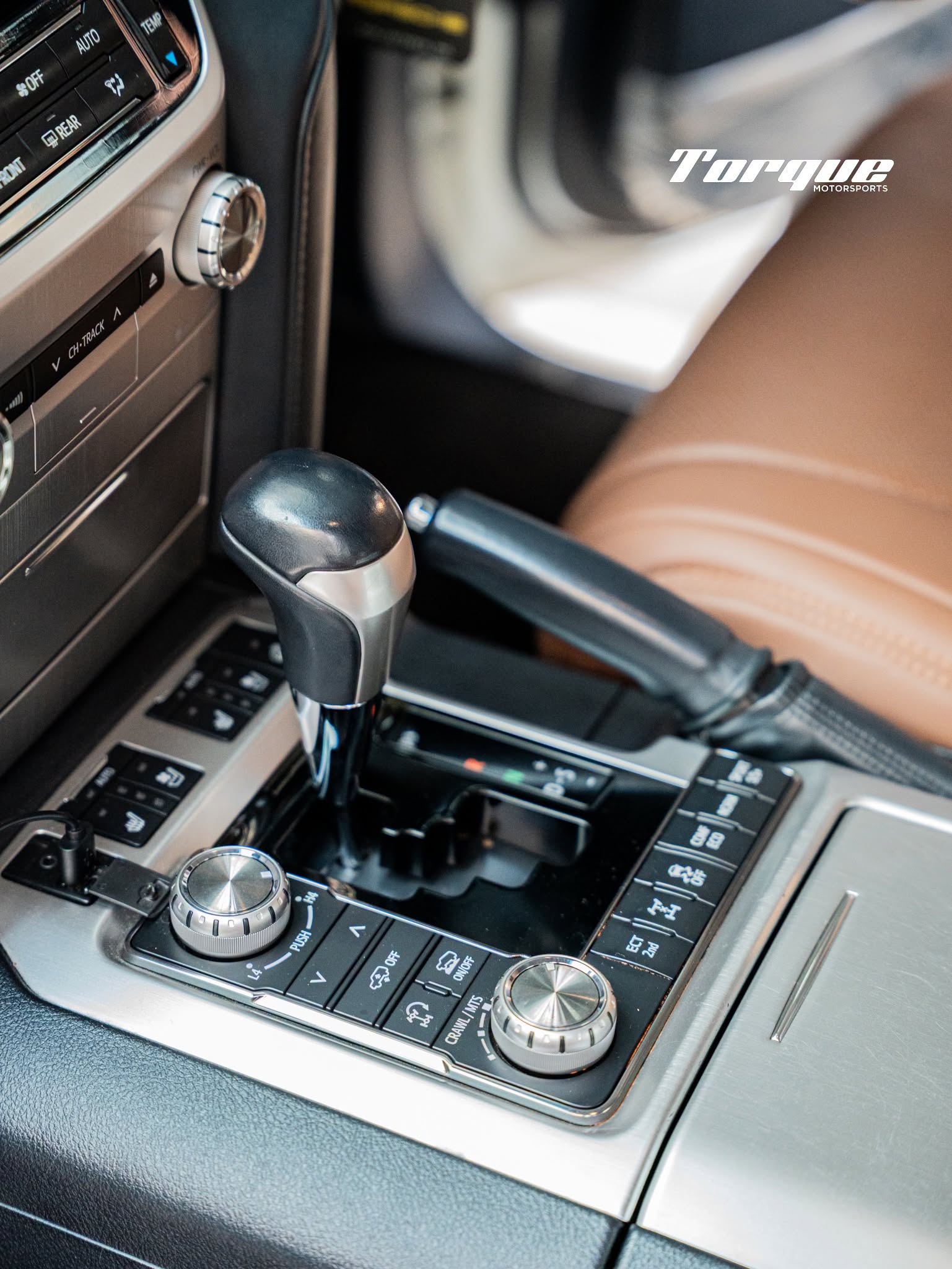 🚘 2018 Toyota Land Cruiser ZX – The Pinnacle of Luxury