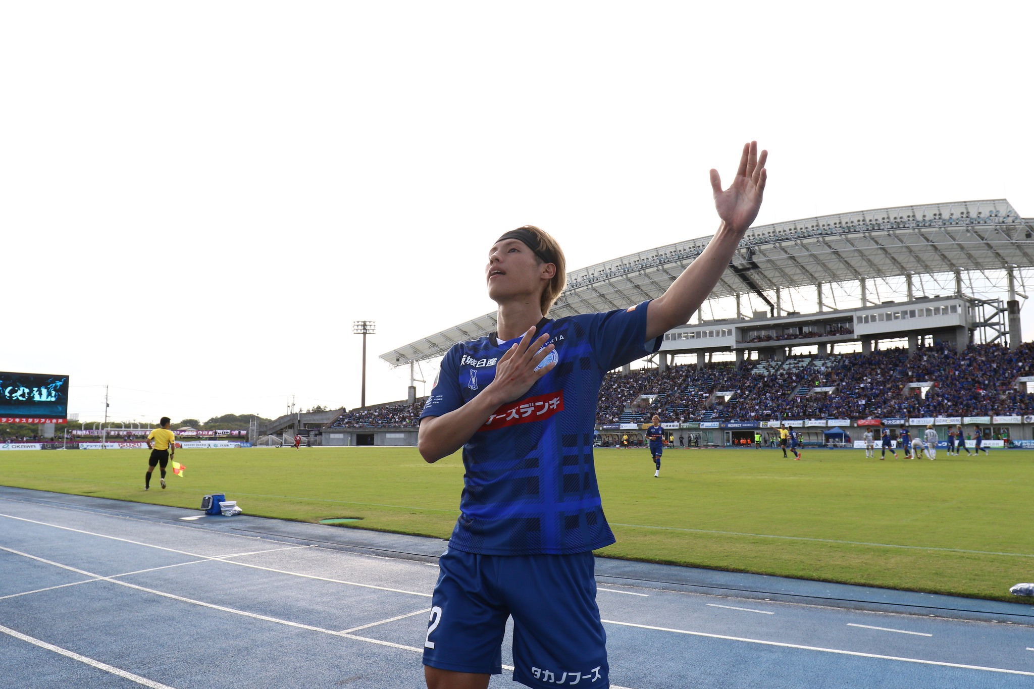 創設20周年記念ユニフォームの着用及び受注販売】 皆様の温かいご声援