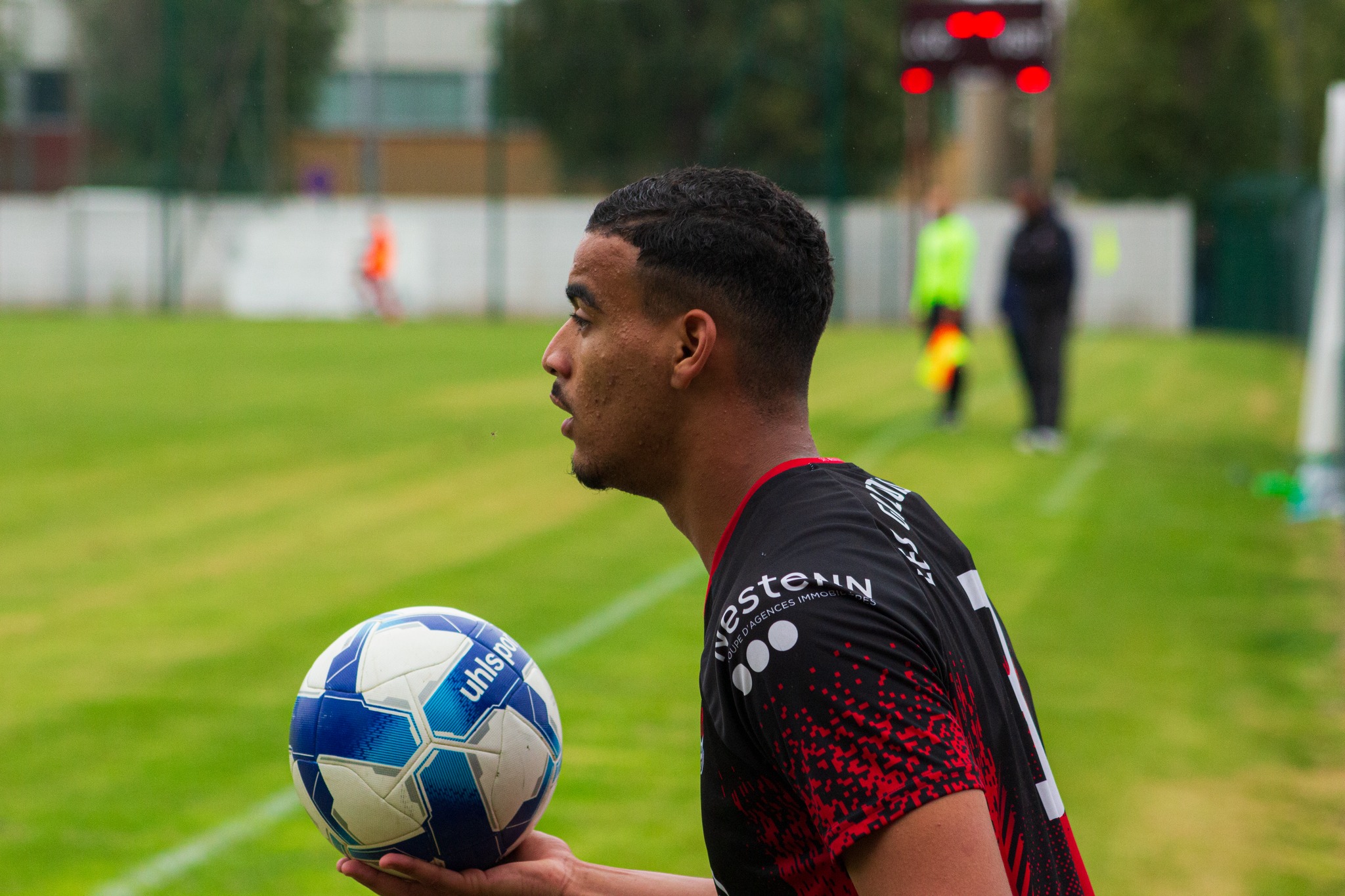 Fanion (wimpel/pennant) Du Club SFC Neuilly Sur Marne - National 3 - Origine France