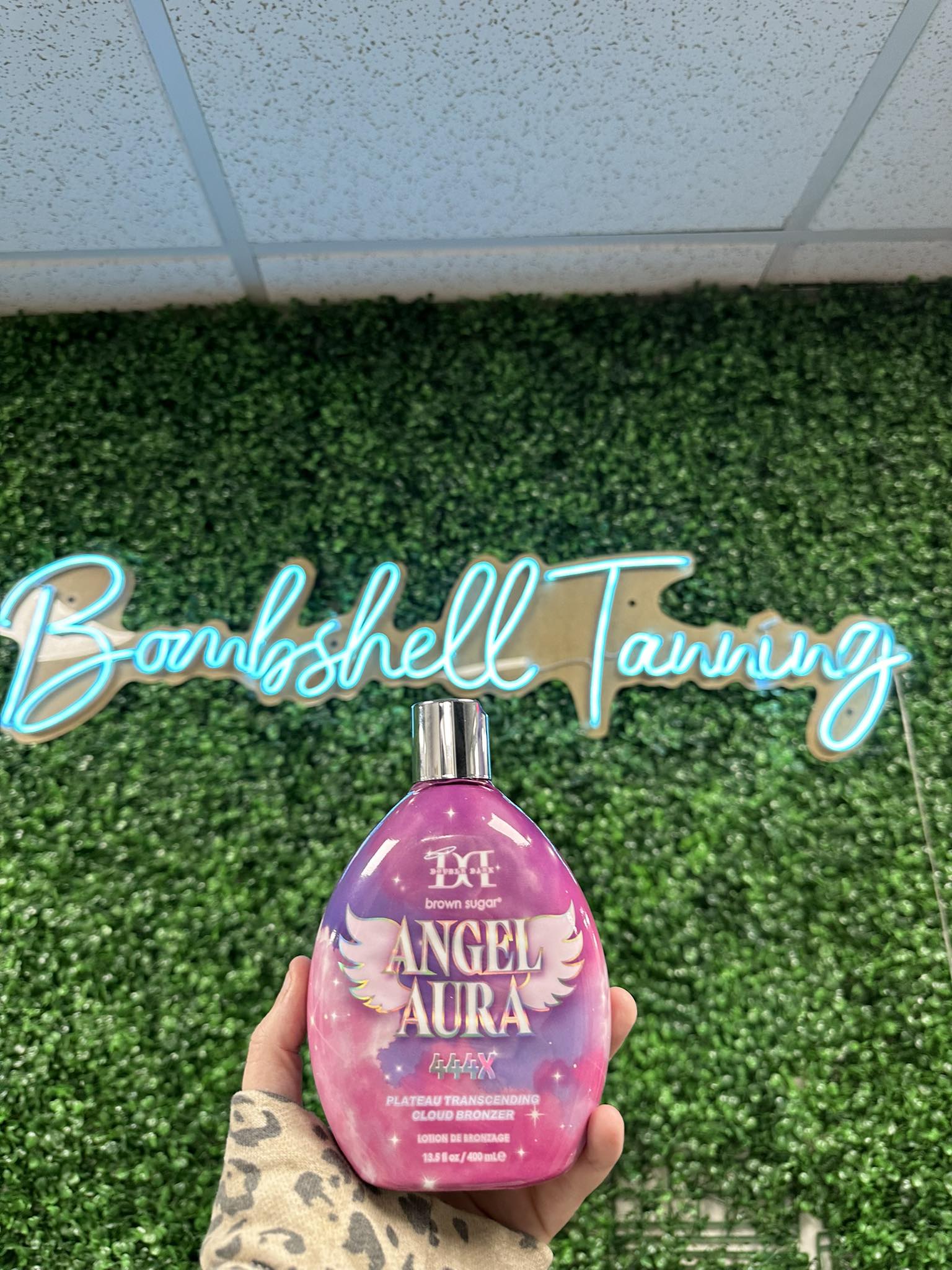Heavenly color, angel-level glow ... - Bombshell Tanning | Facebook