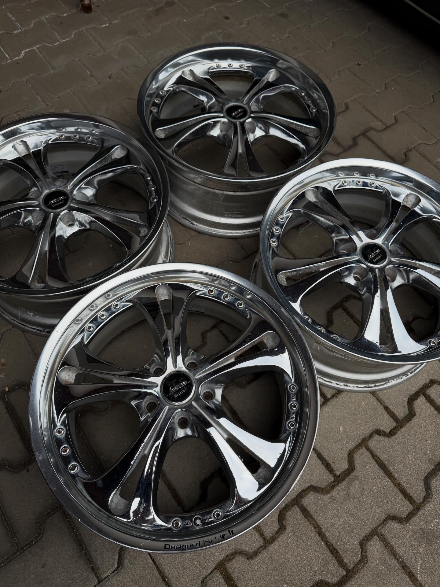 weds kranze Cerberus II 19 inch ✨✨✨