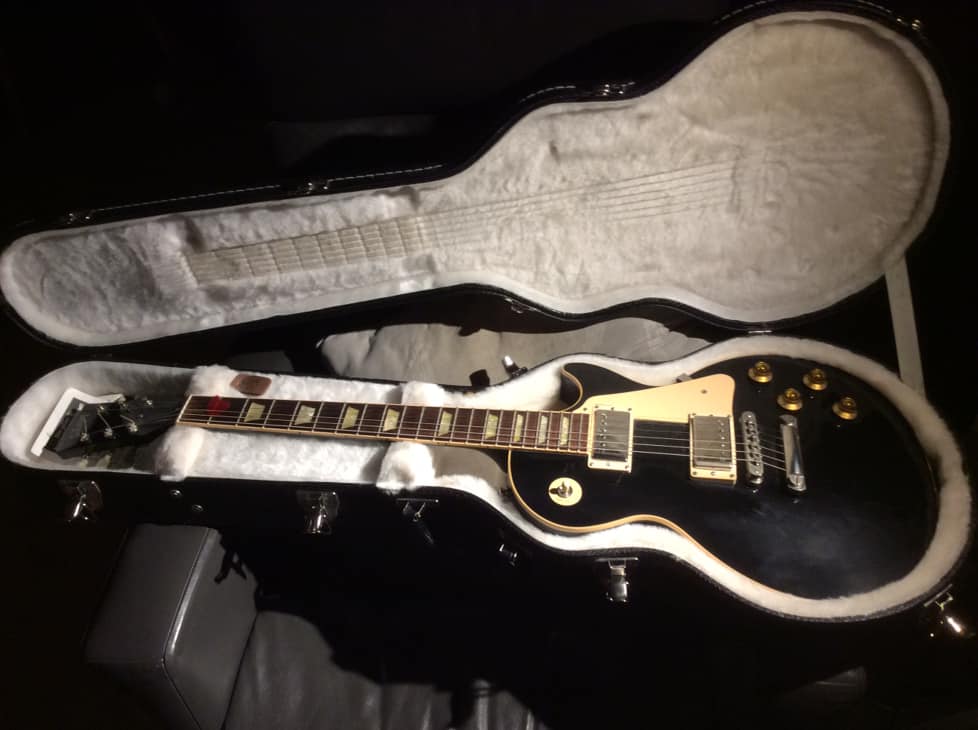 2005 Gibson Les Paul Standard faded series.