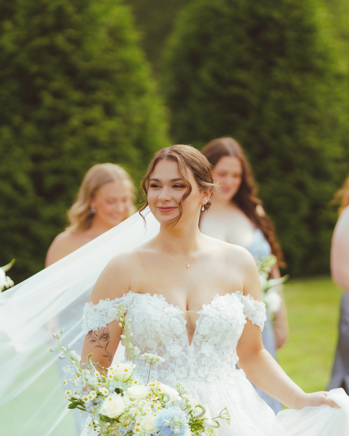David's Bridal (@davidsbridal) • Facebook