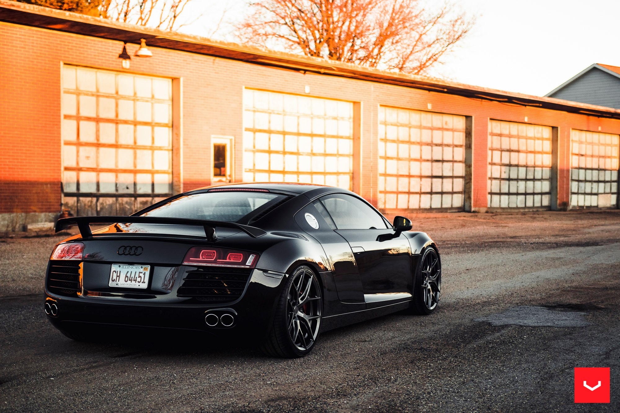 Audi R8 - Vossen HF5 Hybrid Forged Series