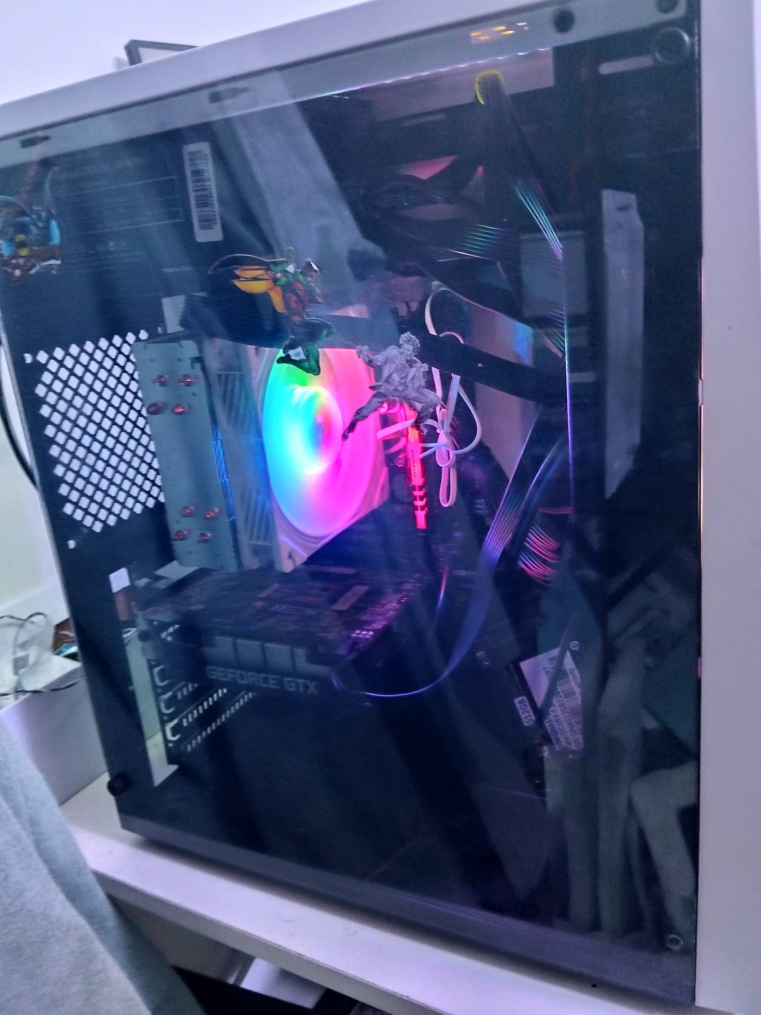 I7 7700k H110 Ram16 Gtx1650super Ssd128gb hdd500 P.s 500w Case rgb 