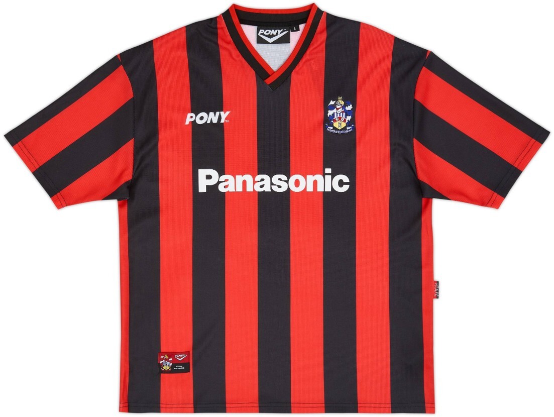 Classic - Vicenza 1997 Away by Lotto 🇮🇹 Lovely away shirt from