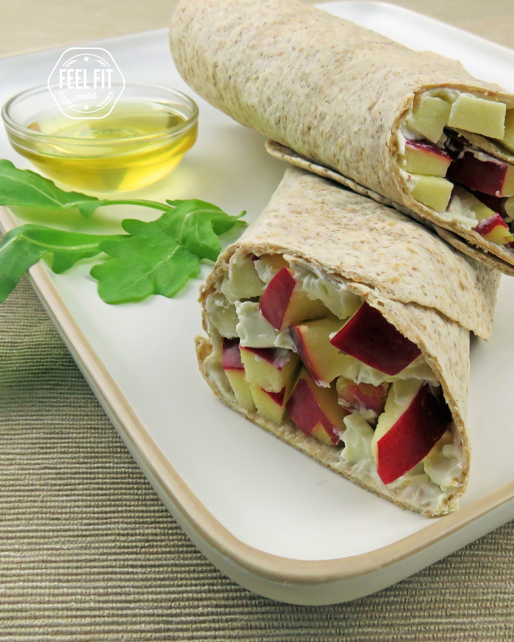 Feel - 🍏 Appel-kaneel-roomkaas wrap, een snelle, gezonde en super ...
