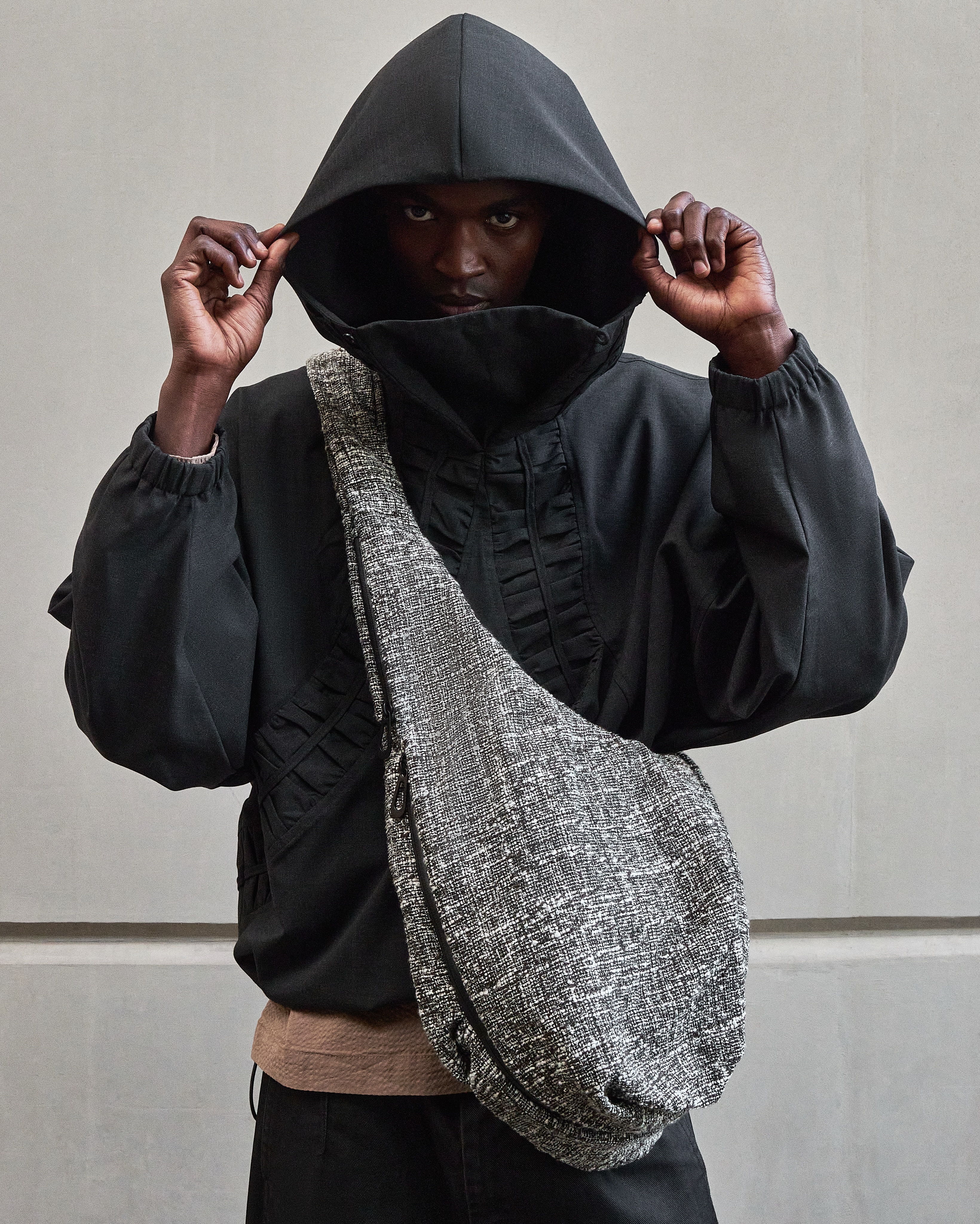 côte&ciel - FW19 | ODER-SPREE STEEL GREY • A messenger with a high