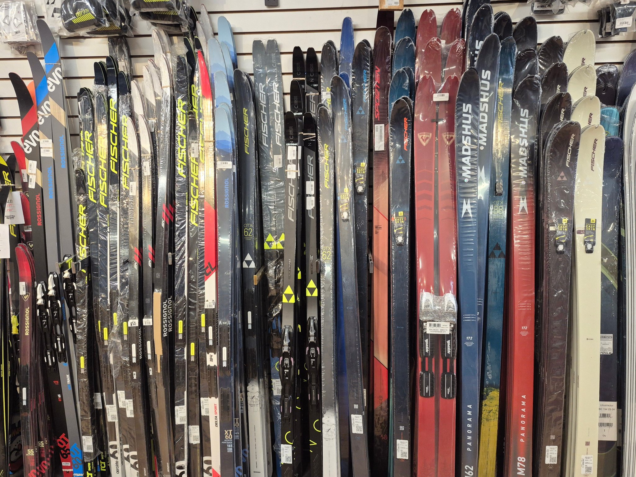 A great place to buy or sell your used xc ski gear!