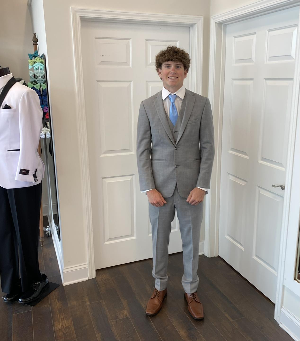 grey tux navy dress This or That ✨ Help Foster choose his perfect prom look! Heather or a Ike Behar tuxedo with light blue accents 💙 Cast your vote below ⬇️ YGroup_morgandress