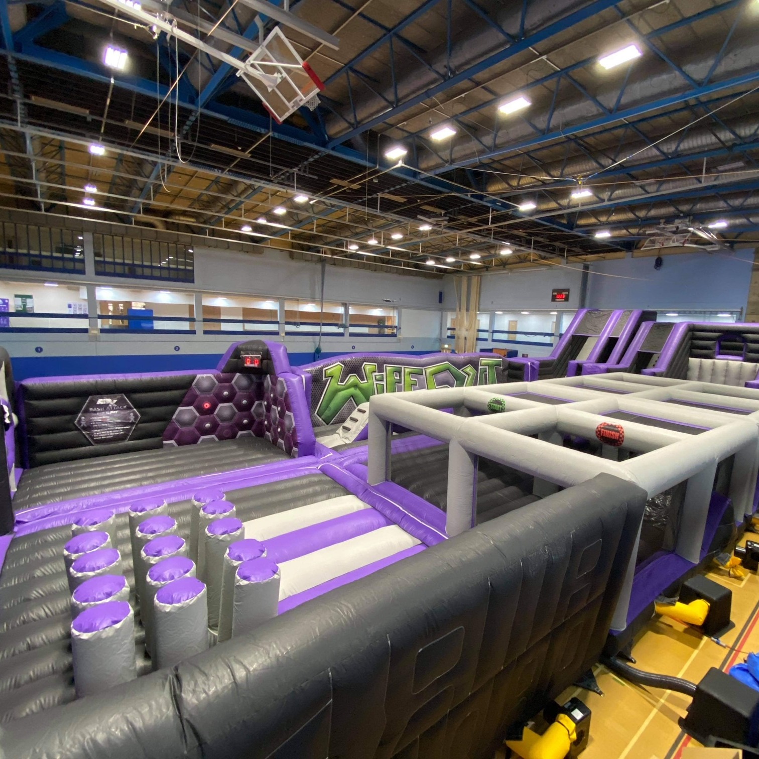 Woking - ⭐TODAY⭐ -AIR-X GIANT INFLATABLE 24/25 January Bounce, climb ...